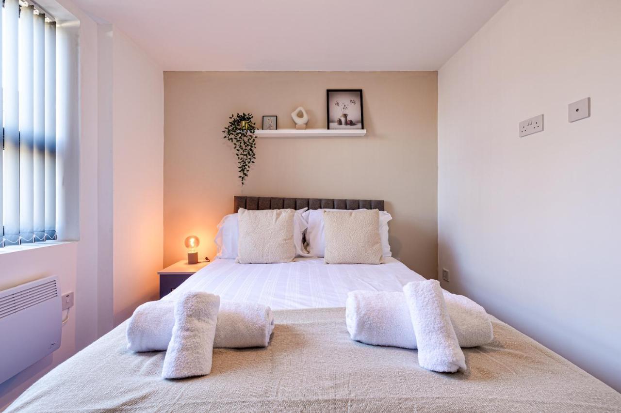 Stunning 1 Bed Apartment In The Heart Of Στόκπορτ Εξωτερικό φωτογραφία
