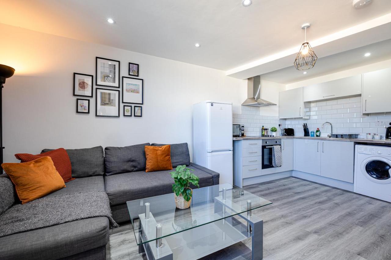 Stunning 1 Bed Apartment In The Heart Of Στόκπορτ Εξωτερικό φωτογραφία
